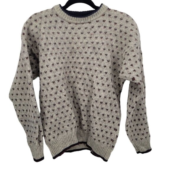 Woolrich Sweaters - Woolrich womens XL pullover sweater long sleeve round neck heart graphics